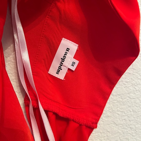 Superdown Revolve red jennifer wrap halter top -XS - Picture 6 of 6